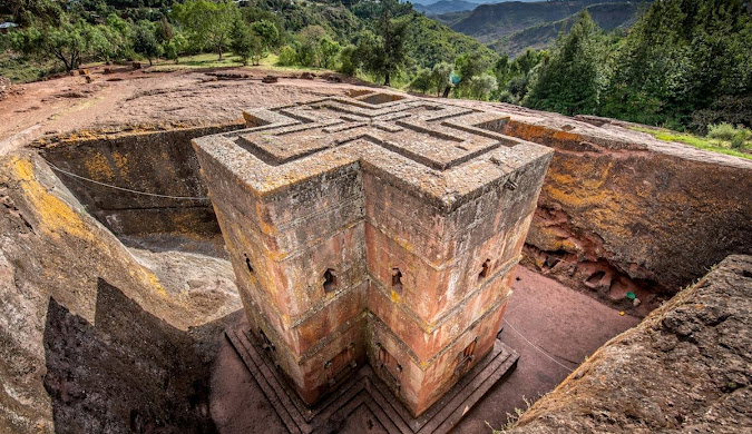 Tour to Rock Hewn Churches of Lalibela and the capital Addis Ababa